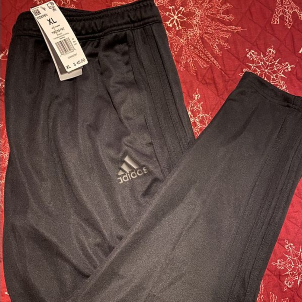 Men’s black adidas pants